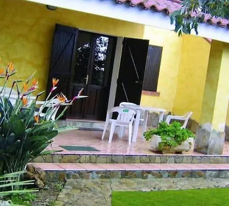 ヴィラ Cristina ヴィッラシミーウス